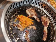-黑金·寻焰自助百汇·烤肉·火锅(中街店)