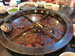 特色红汤-陈眼镜火锅(总店)