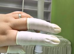 -苗医生0感祛痘连锁