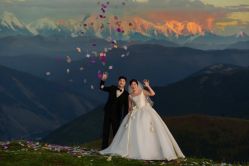 -雅云婚纱摄影工作室旗舰店