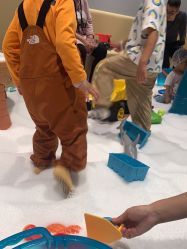 -奈尔宝家庭中心·亲子早教·派对餐厅(北京东坝万达店)