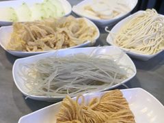 -光头药膳鸡(莱茵小镇店)