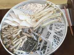 -何鲜菇火锅(大营盘店)