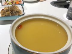 -领鲜天下·焗海鲜·花胶鸡(天目里店)