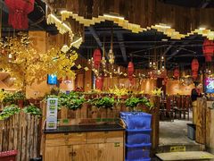 -老滇山寨•云南特色菜•地方菜•民族风情歌舞表演(金碧店)