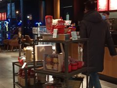 -星巴克臻选(莘庄仲盛店)