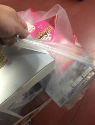 -逝水玩具折扣店