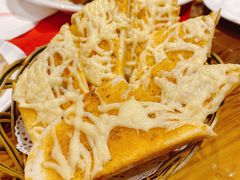 芝士蒜蓉面包-申德勒加油站餐厅(三里屯北小街店)