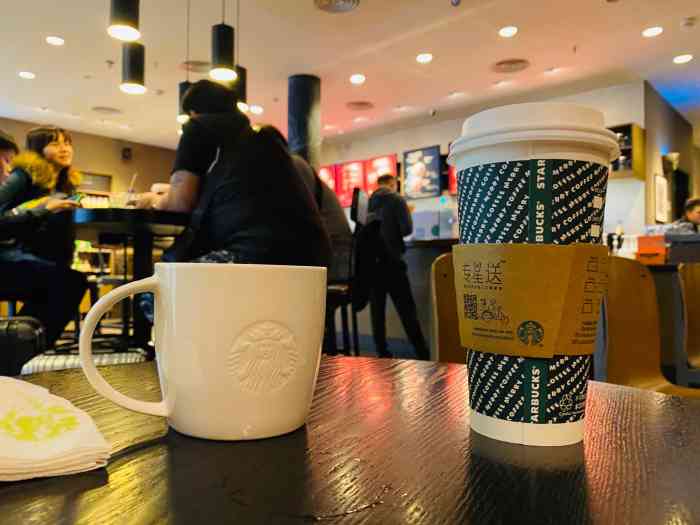 星巴克(深圳机场店)-"今日的深圳太太太太太太太热了!下了飞机就.