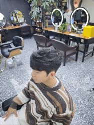 -藤野造型专业烫染接发