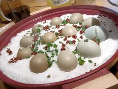 -头上红煨盐鸡乡村食府