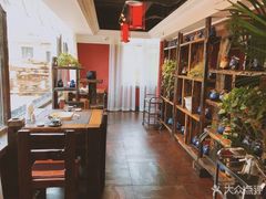 -大匠工房古船木艺术餐厅·猪肚鸡专门店(长白仙岛店)