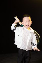 -江阴偶来路儿童摄影(江阴市新体育中心体育场店)