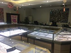 -威德钻石-克拉钻大本营(南京东路店)