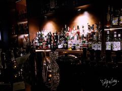-Whisper Bar 