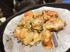 香烤九层塔鸡腿肉-小肚皮饮食店