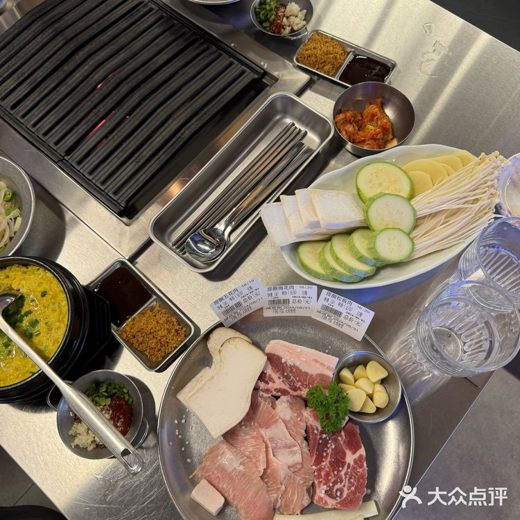 昆明！会反复去很多次的氛围感烤肉