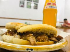 普通夹馍-秦豫肉夹馍(东羊市店)