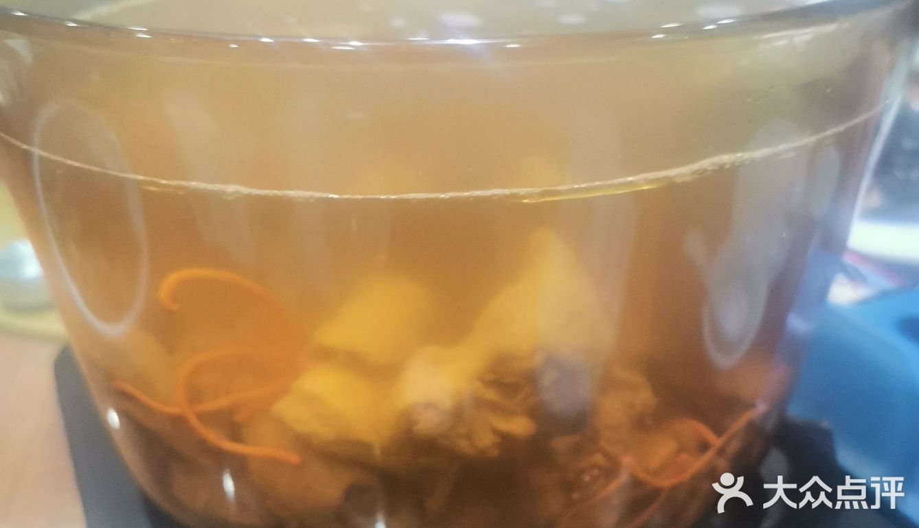 兴福镇“幸福镇”上的餐饮珍珠