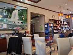 -鸿亨泰杂鱼馆(港馨家园店)