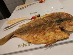 -赶海部落海鲜城(海阳路店)