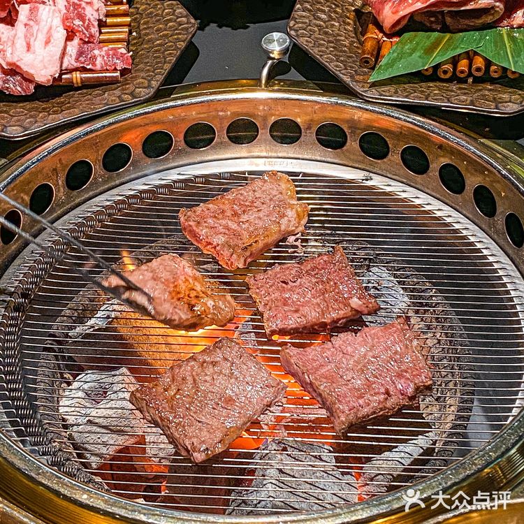 南艺后街走一圈，一定要来一次围炉烤肉‼️