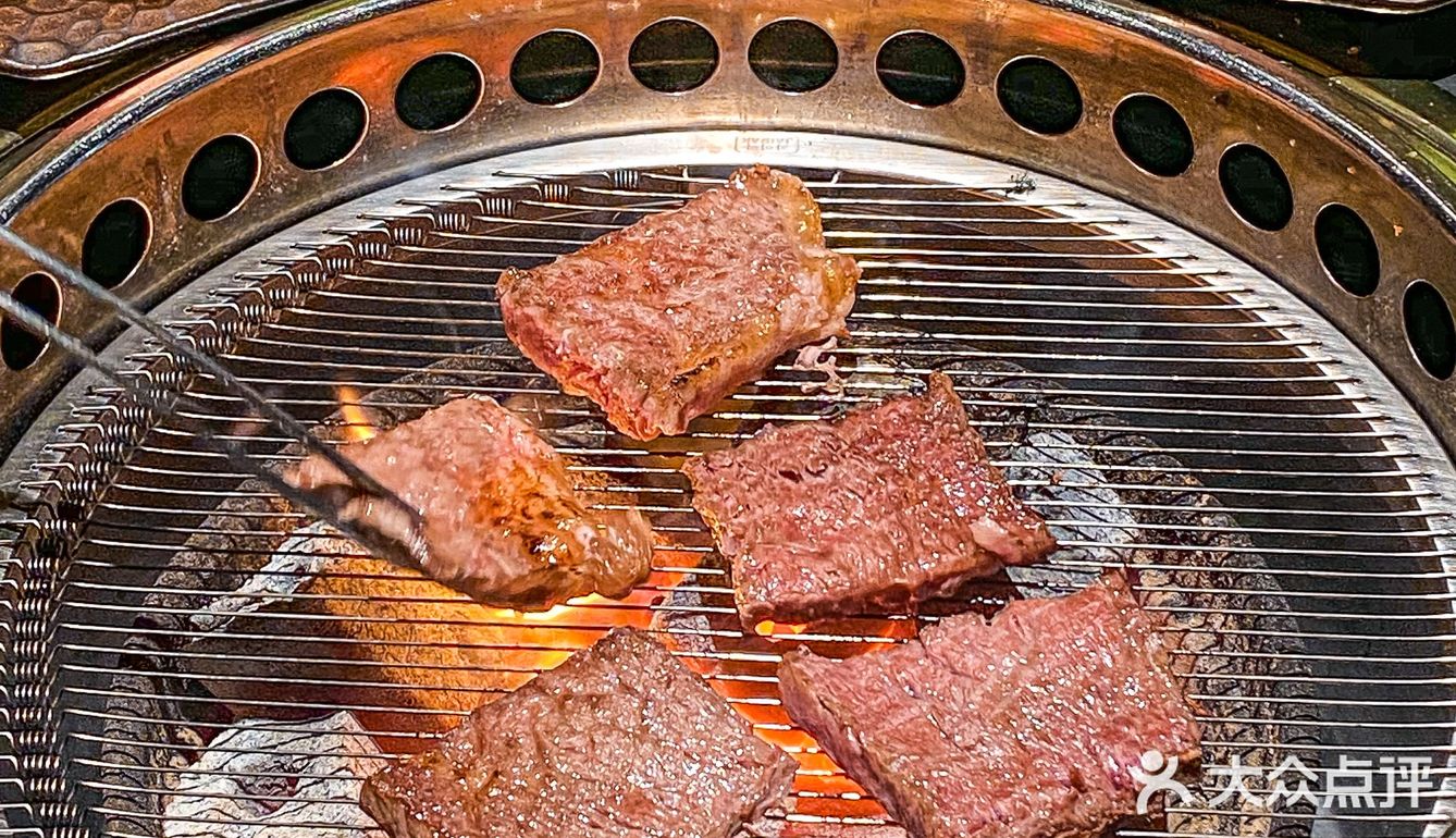 南艺后街走一圈，一定要来一次围炉烤肉‼️