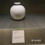 苏州博物馆馆身以灰白两色为主