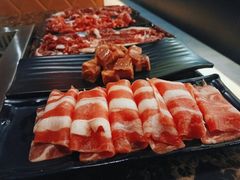-牛里牛气· 榴莲海鲜鲜牛肉自助火锅·烤肉(横岗店)