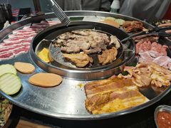 -哈哈碳都·牛肋条无限自助烤肉(宝龙店)