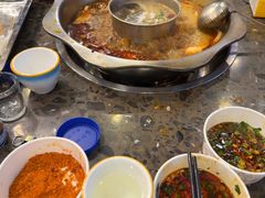 -金鼎雪山牦牛杂火锅(理县总店)