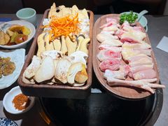 -野·大山里土鸡火锅(万科里店)