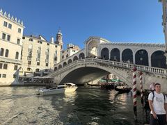 -里亚托桥