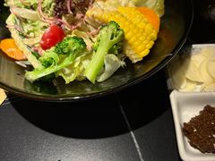 -山川小町·极番烧肉(新地假日广场店)