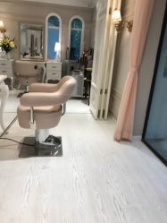 -e hair salon