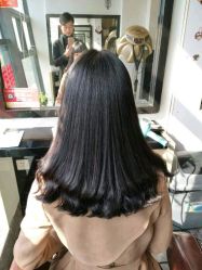 -镁连社·美联社