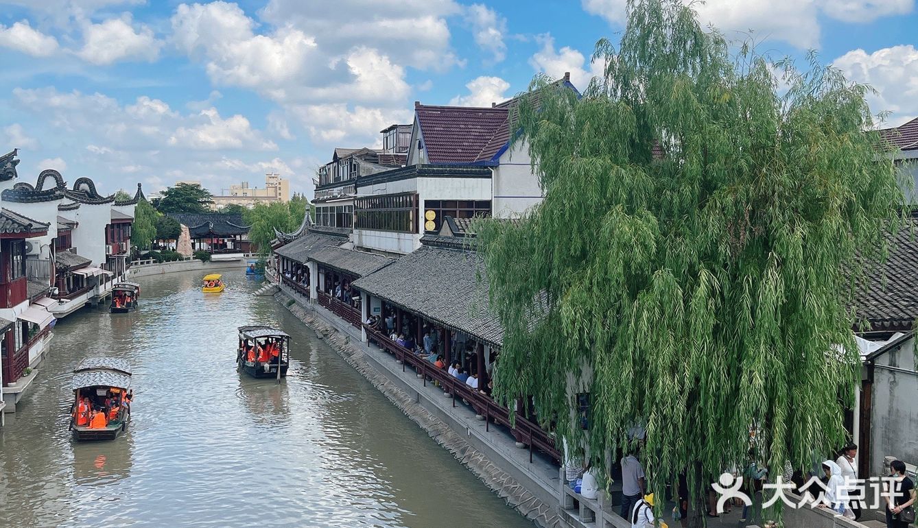 一口鲜嫩多汁的烧麦🔛幸福的周末时光