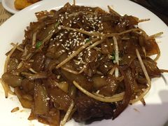 -新大咀港式茶餐厅(宝山万达店)