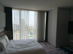 -大连星海皇冠假日酒店