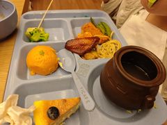 -怡咖啡海鲜自助餐厅(浦东香格里拉店)