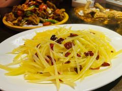 -聚汇三少·龙虾·中餐厅(莫邪路新天地店)