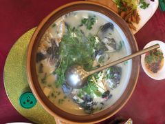 旭龙酒家-旭龙鱼头王(航华店)