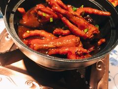 红烧鸡爪-小菜园新徽菜(宜兴八佰伴店)