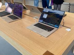 -Apple零售店(华贸购物中心店)