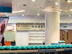 -冰纷万象滑冰场(赣州华润万象城店)