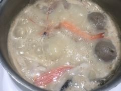 -红鼎豆捞·非遗鲍皇汤火锅(宝丰路店)