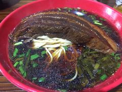 -小龙大肉面馆