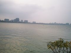 -上海滴水湖皇冠假日酒店