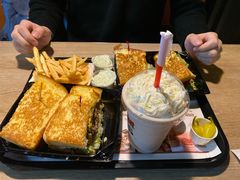 -The Habit Burger Grill 哈比特汉堡(复兴soho店)