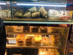 面包甜点陈列柜-白玉兰食品(甜云店)